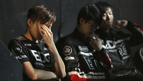 Fnatic knock EDG out with 3-0 win – Worlds Quarter Final Match Report