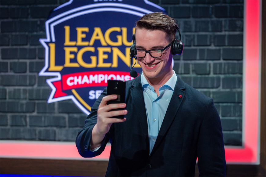 '10/10 should cast Worlds' – Medic makes his LCS debut and the community already loves him