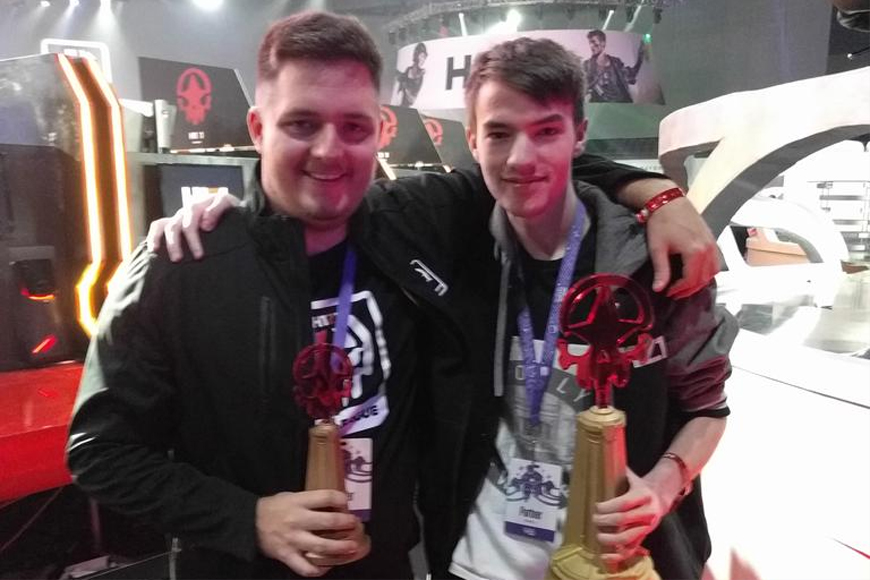 Epsilon UK players RizaaR and ApexShay storm the H1Z1 Invitational at TwitchCon