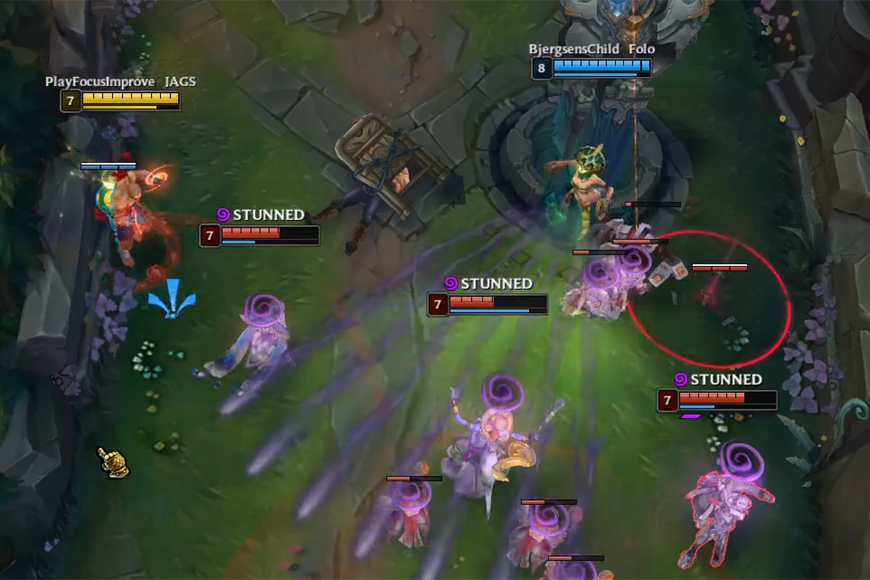 Watch: Exquisite play from two UK League of Legends players makes Reddit front page