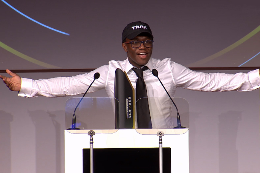Esports Awards: YouTuber Deji criticised by esports community after announcing wrong winner as a 'joke'