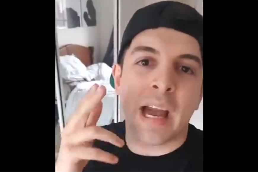 gross gore defends twitch