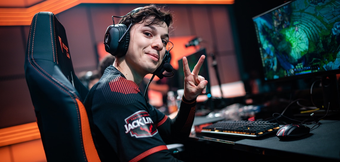 Interview with Fnatic top-laner Adam: ‘I want to go to Worlds directly this season, and show the world there’s a top-laner in Europe that can match all the legends in Asia’