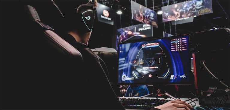 What are the Main Differences Between Esports and Traditional Sports Betting?