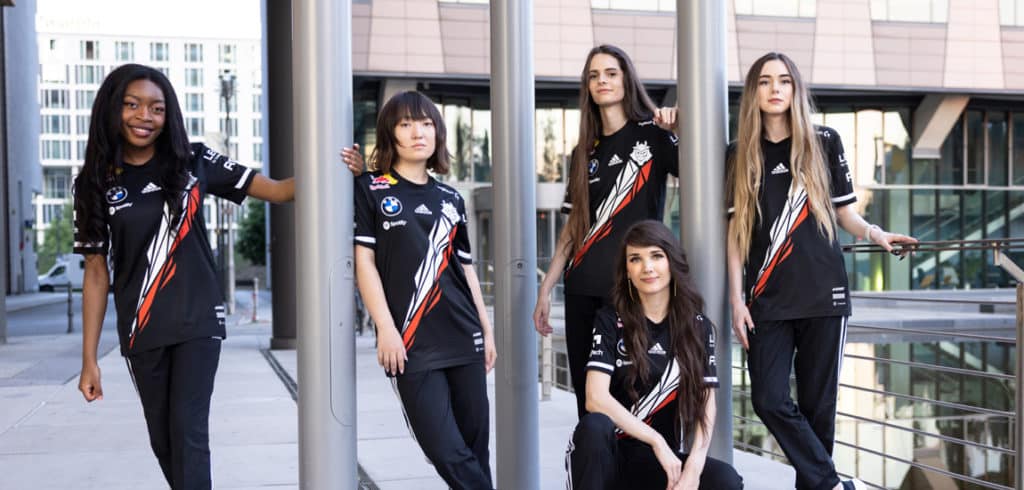 G2 women's LoL team