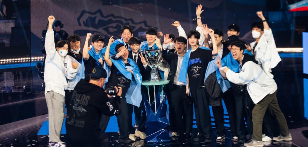 drx with worlds 2022 trophy