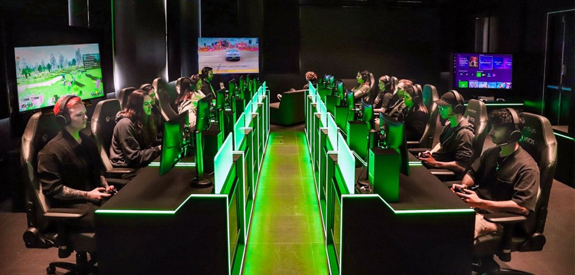 Samsung Gaming Zone opens in Microsoft’s London store with Xbox and includes a Tournament Zone
