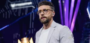 Iain Chambers esports host