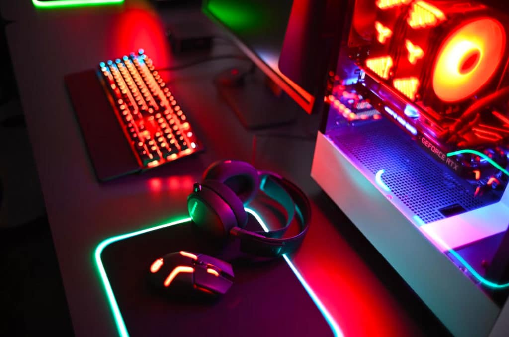 Gaming desk headset mouse keyboard