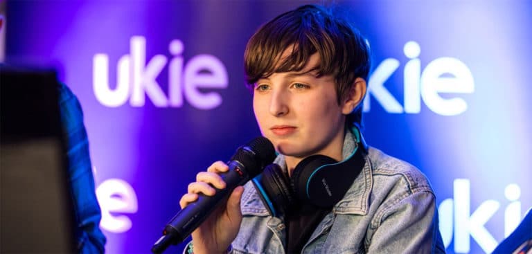 Dax Khaymen - shoutcaster for the Splatoon Digital Schoolhouse tournament 2023-24