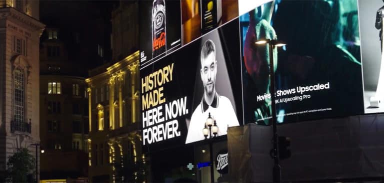 Yuzus Esports World Cup billoard at Piccadilly Circus