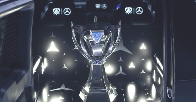 Worlds summoners cup trophy carrier