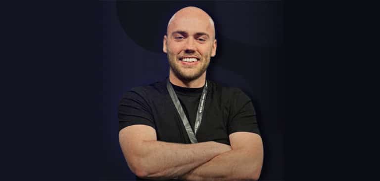 Josh Kingett 'Hyrav' joins Tailors agency