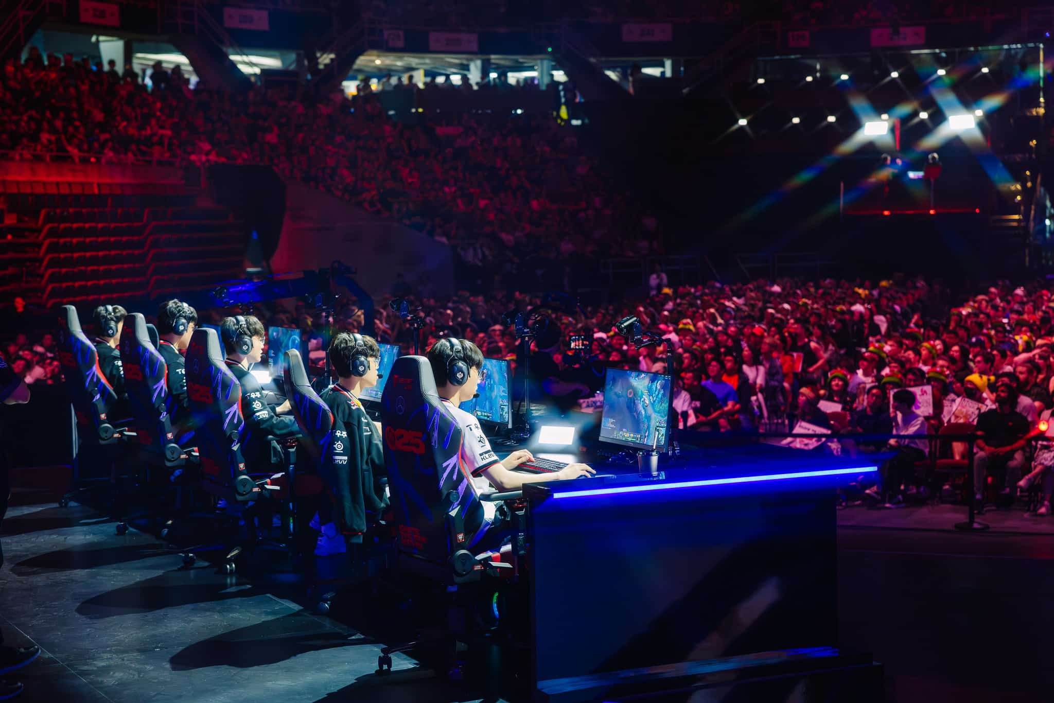 T1 and GenG secure additional LCK slot at Worlds 2025