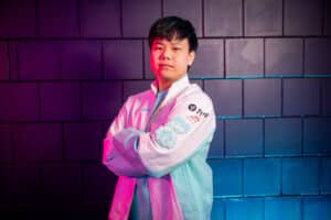 Past LEC pro Shad0w makes history as first European to win LPL
