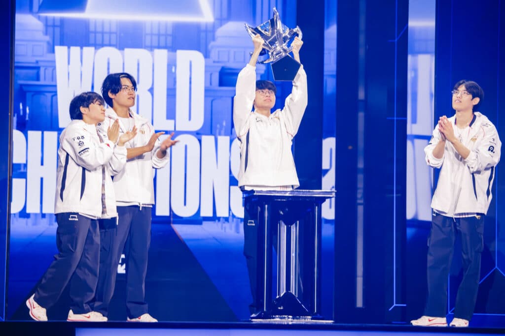 Faker lifts his fifth LoL Worlds title after winning back-to-back Worlds again