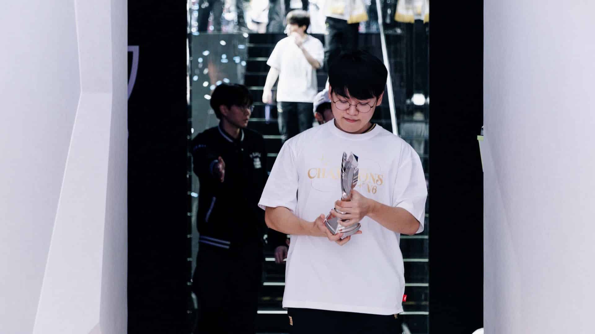 Gumayusi T1 Worlds MVP 2025