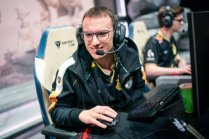 LEC legend Perkz becomes co-owner of Friendly Fire gaming cafes