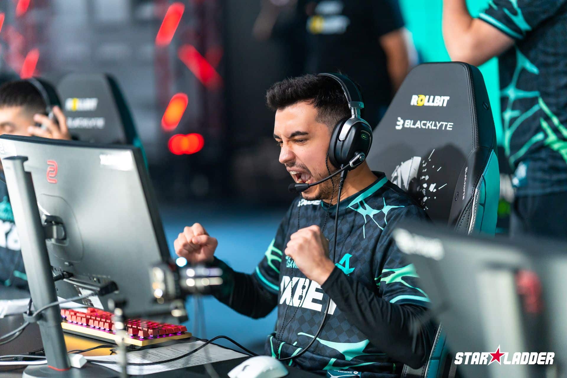 Woxic Aurora Budapest Major