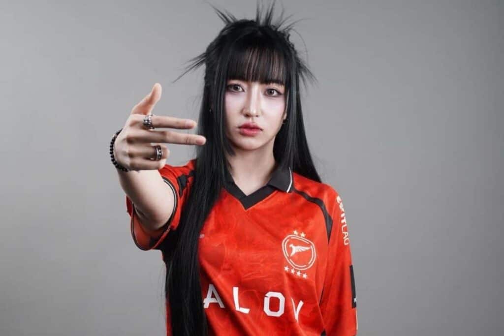 Tokyogurl: The star who faked her career and set women's esports back