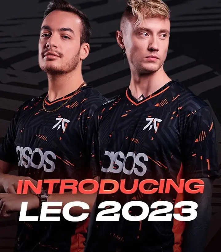 Two esports players in Fnatic jerseys, promoting LEC 2023.