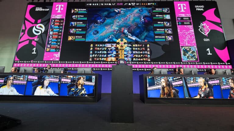 Image of an esports stage for LoL in Germany.